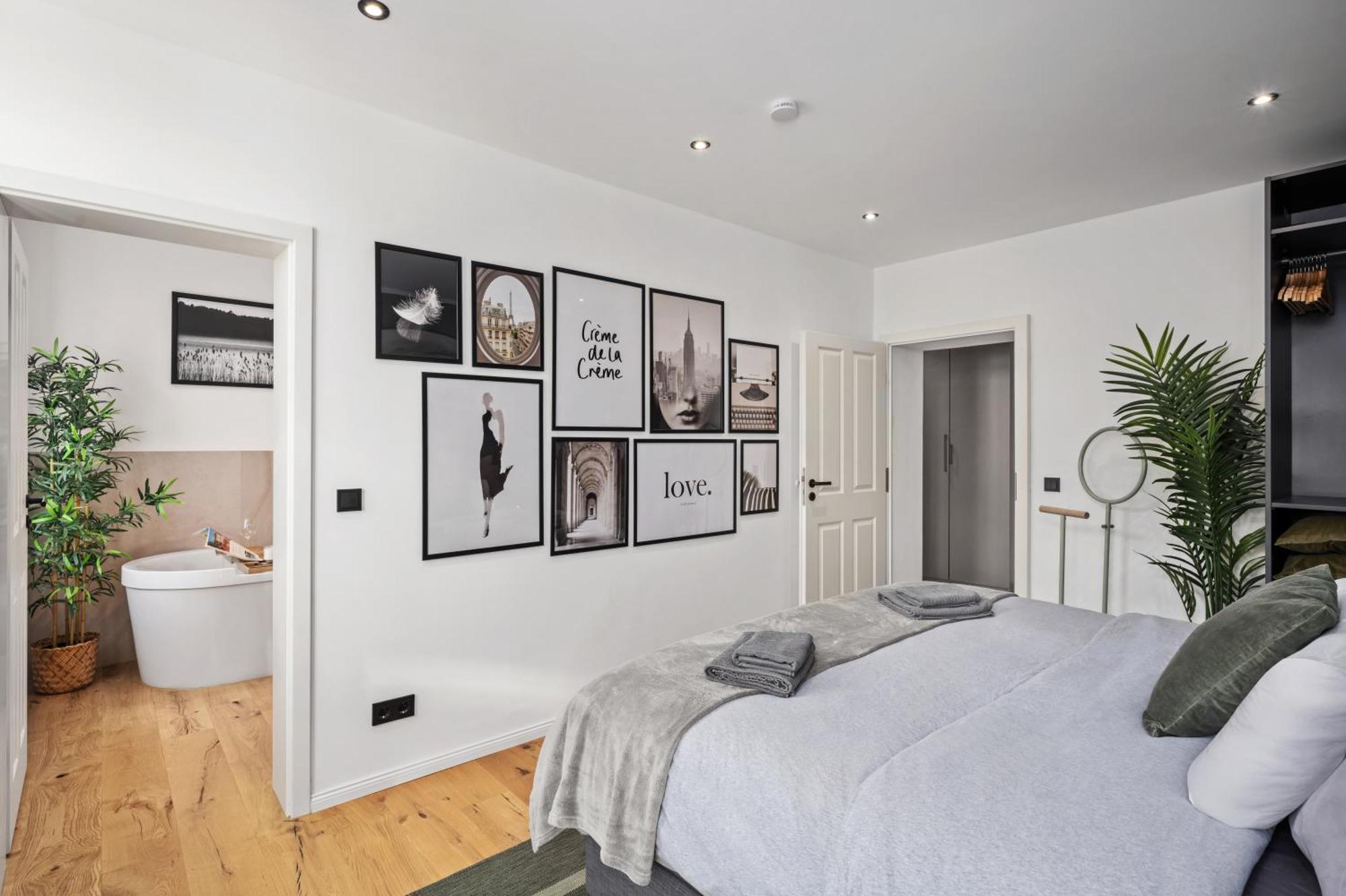 Edler Wohnraum Schlossteich-Suite 3 Sz Mit Zwei Balkonen, Kaffeevollautomat, Kamin, Klima, Lift & Zwei Parkplaetzen 켐니츠 외부 사진